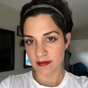 Meet your Posher, Kelly